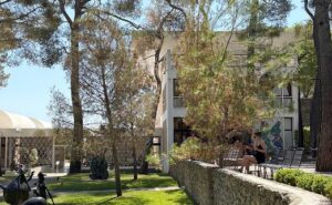 A Saint-Paul-de-Vence, à la table de la Fondation Maeght