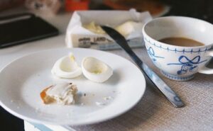 Sur Instagram, les délicates et appétissantes natures mortes d’Aidana Khabdesh