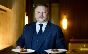 Yoann Grégory, maître d’hôtel : « Notre art tient de la prestidigitation »