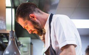 Guide Michelin 2026 : Michaël Arnoult, seul nouveau trois-étoiles du palmarès
