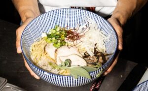 A Paris, à chaque arrondissement son restaurant qui vaut le déplacement