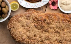 Le lagana, un pain grec rituel devenu gourmandise